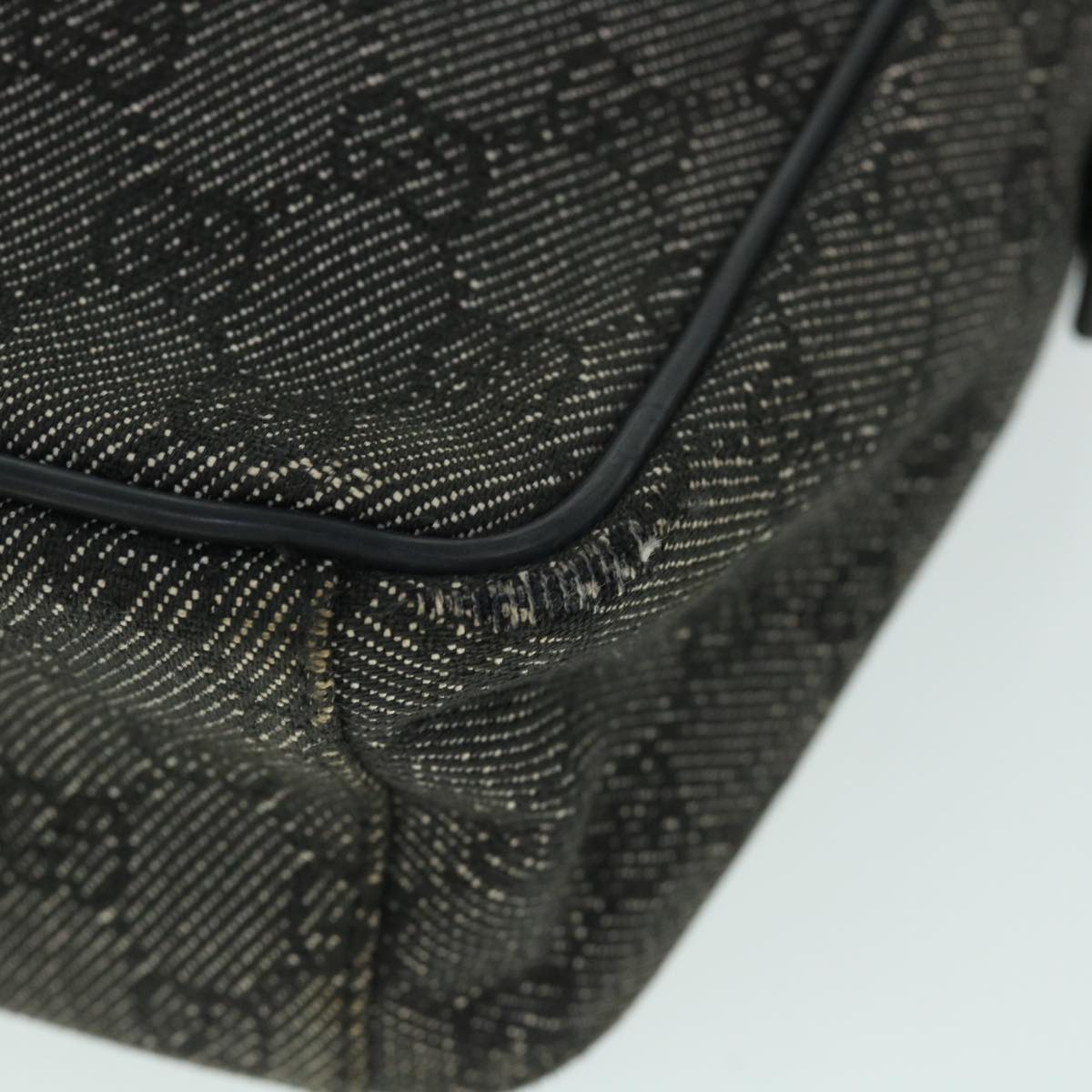 GUCCI GG Canvas Shoulder Bag Black 03136 ac2200