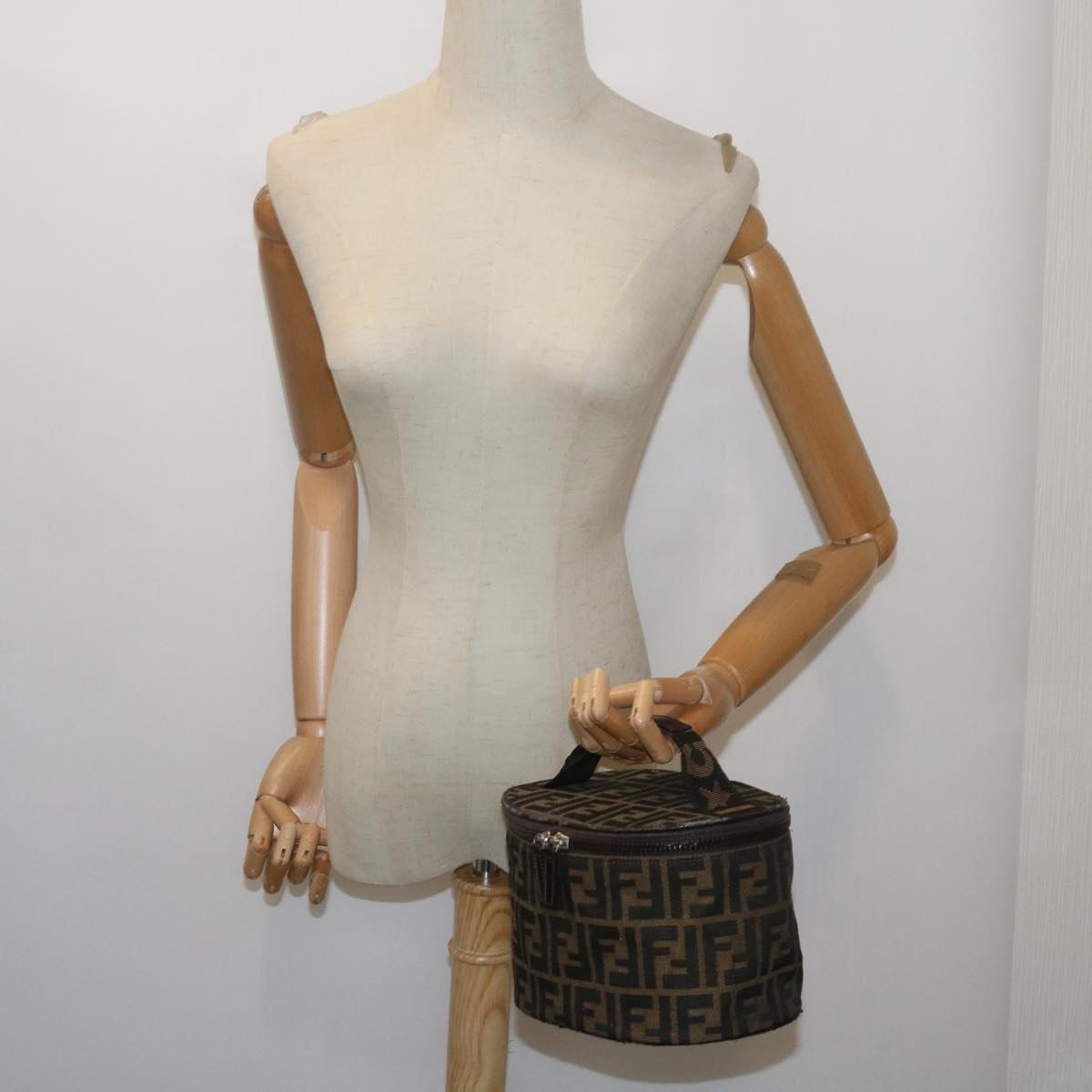 FENDI Zucca Canvas Vanity Cosmetic Pouch Brown ac2711