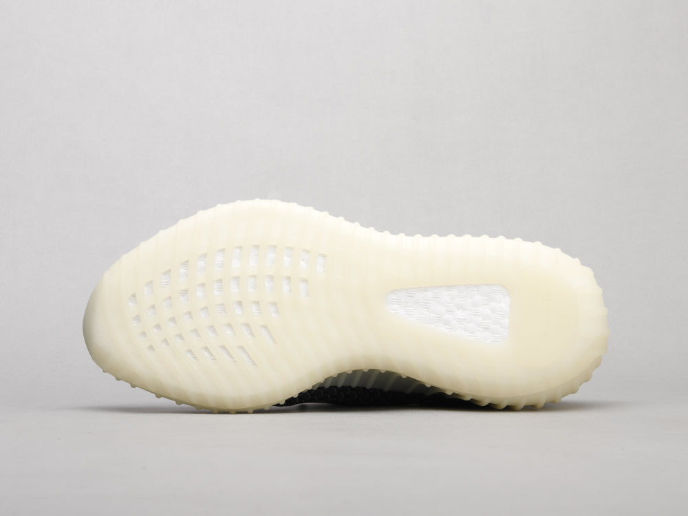 GLM - Yzy 350 Carbon Black Sesame Sneaker