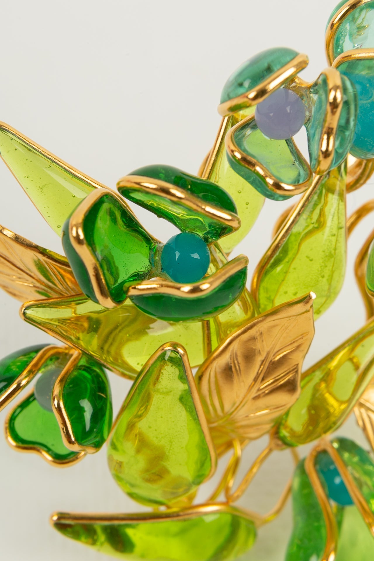 Broche Augustine