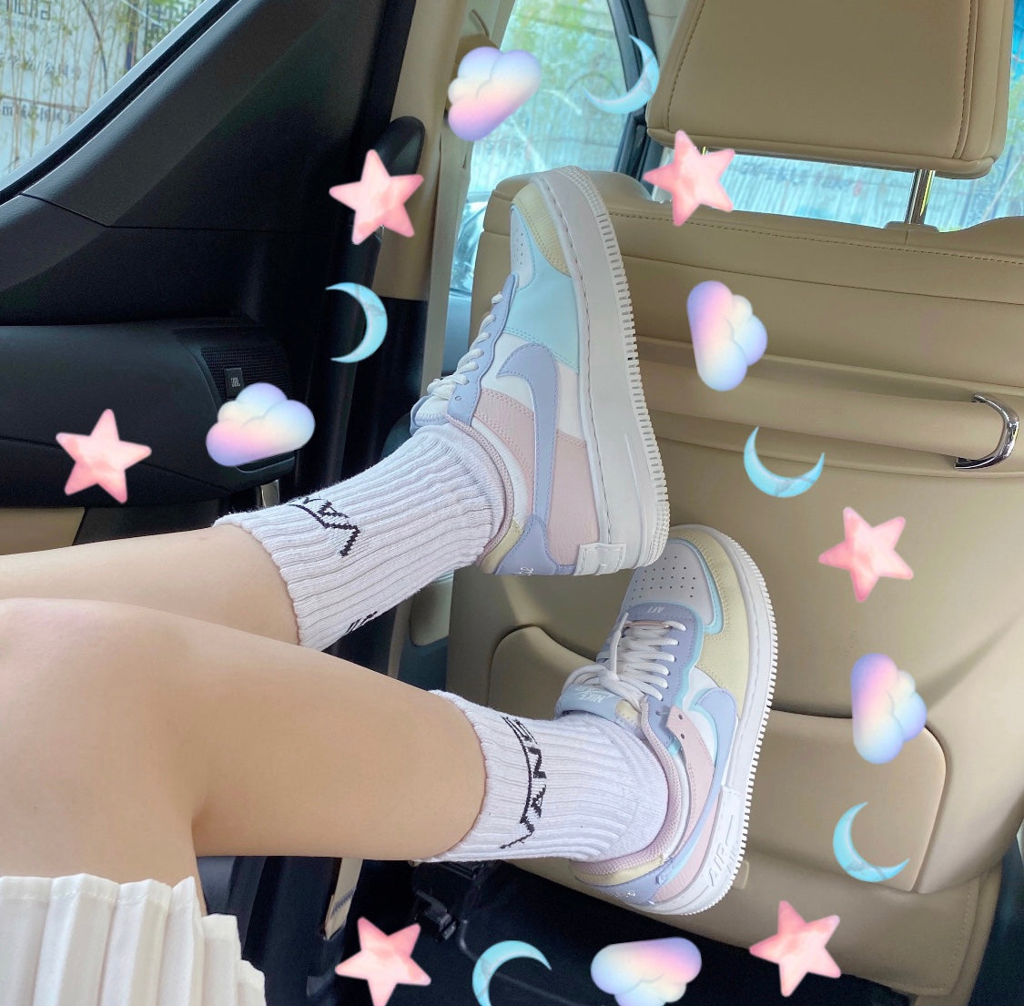 GLM - AF1 Deconstructed White Blue Powder Macarons