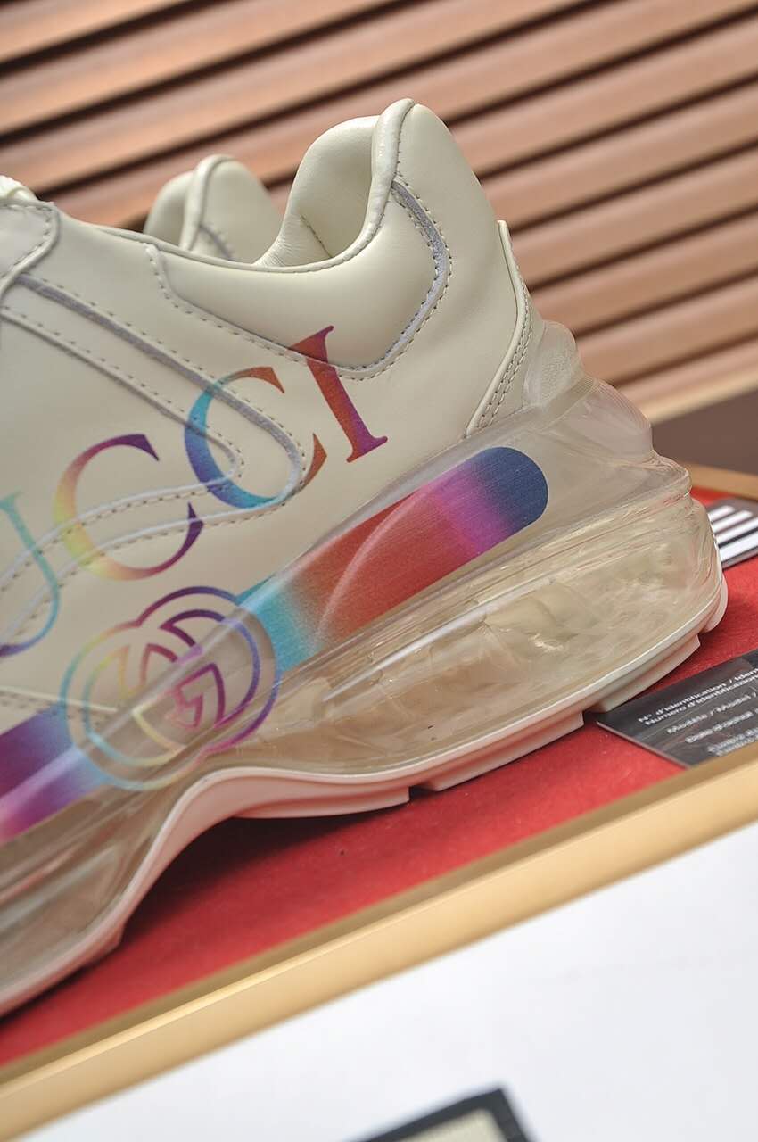 GLM-GCI  Rhyton Chunky Logo Sneaker 061