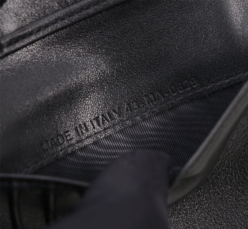 GLM - Dir Bags - 1550