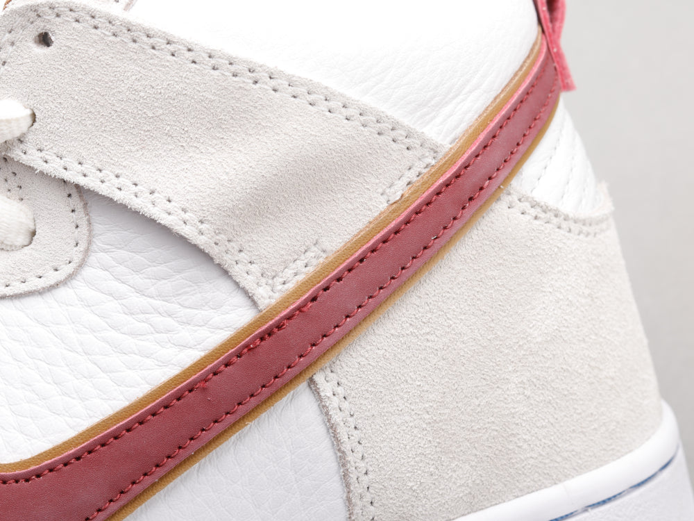 GLM - Beige and red hook high top knight color matching