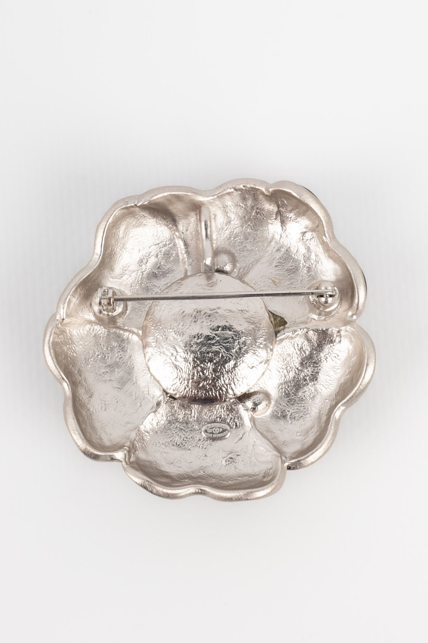 Broche camÃƒÆ’Ã‚Â©lia Chanel