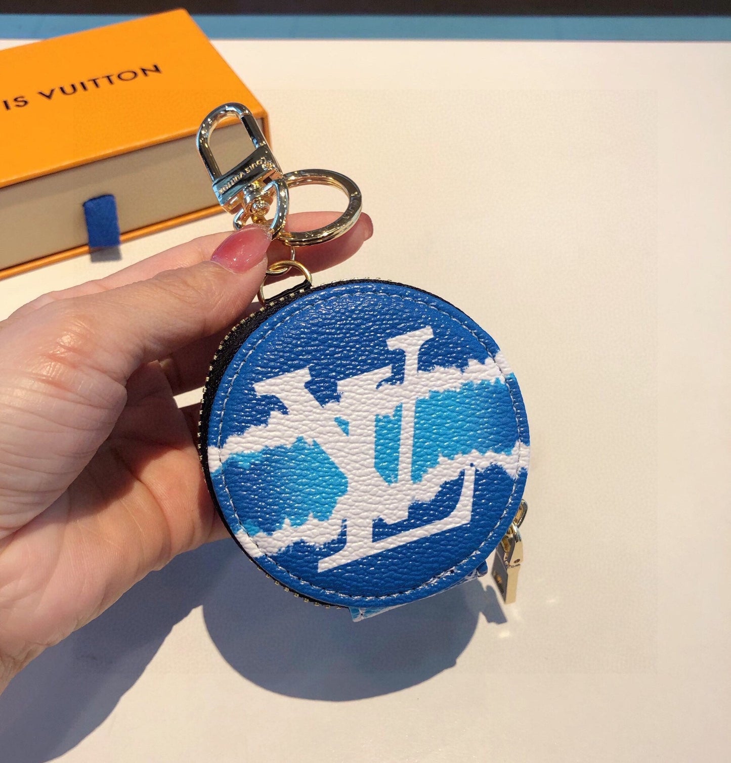GLM -Top Quality Keychains LUV 060