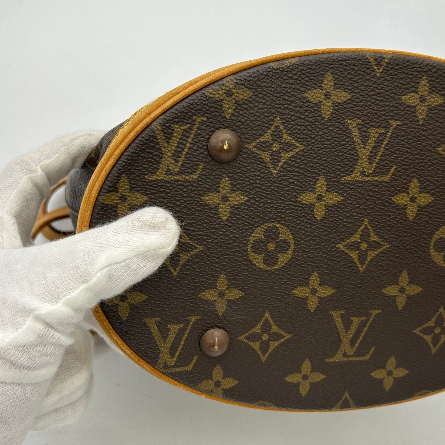 LOUIS VUITTON Monogram Bucket PM Shoulder Bag lv8857cc