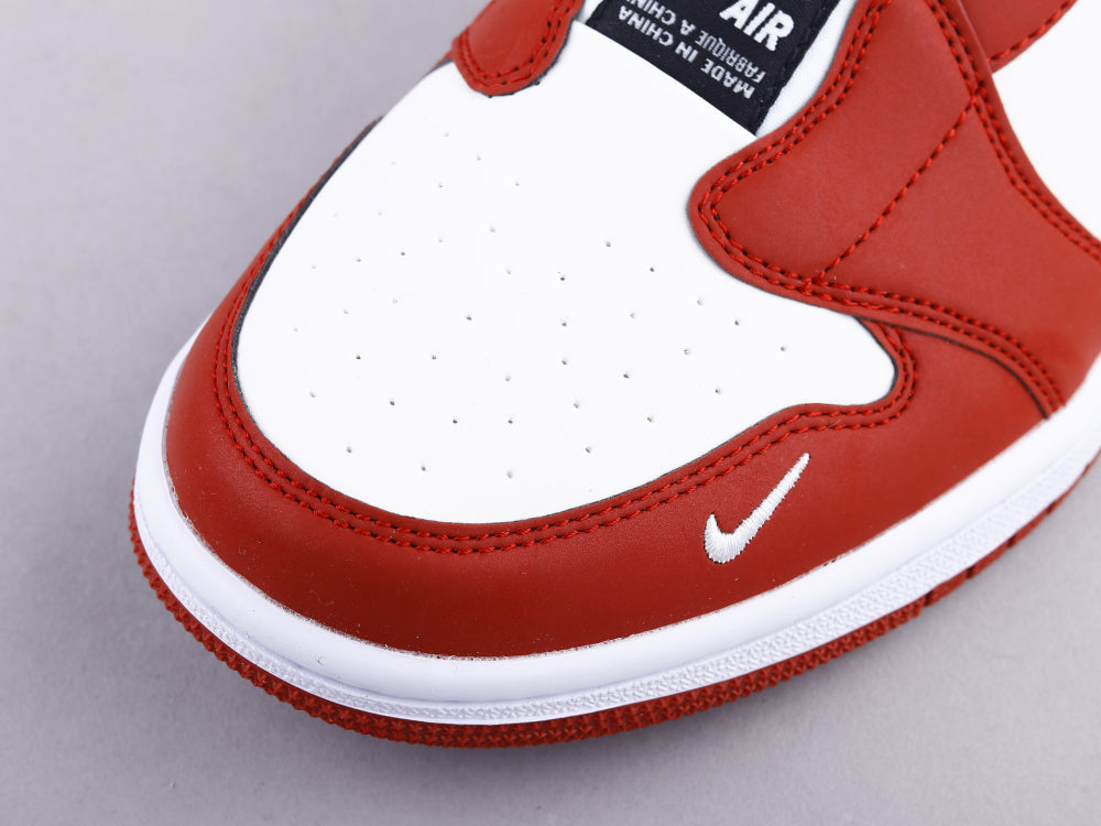 GLM - AJ1 Chicago Reflection