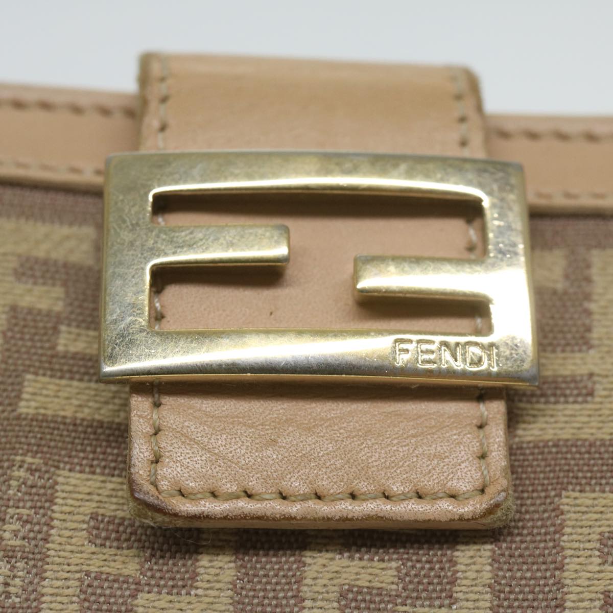 FENDI Zucchino Canvas Mamma Wallet Beige ai712