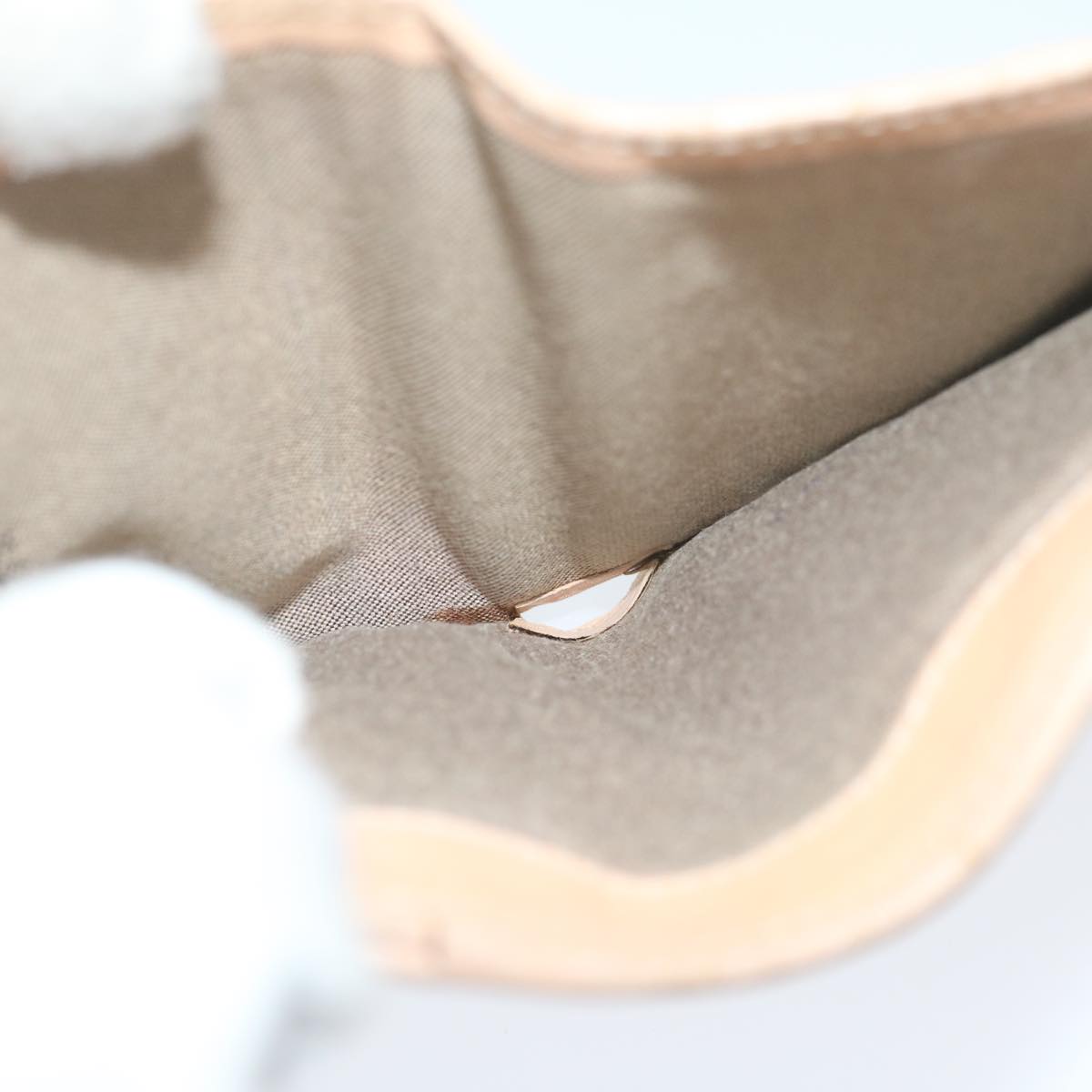FENDI Zucchino Canvas Mamma Wallet Beige ai712