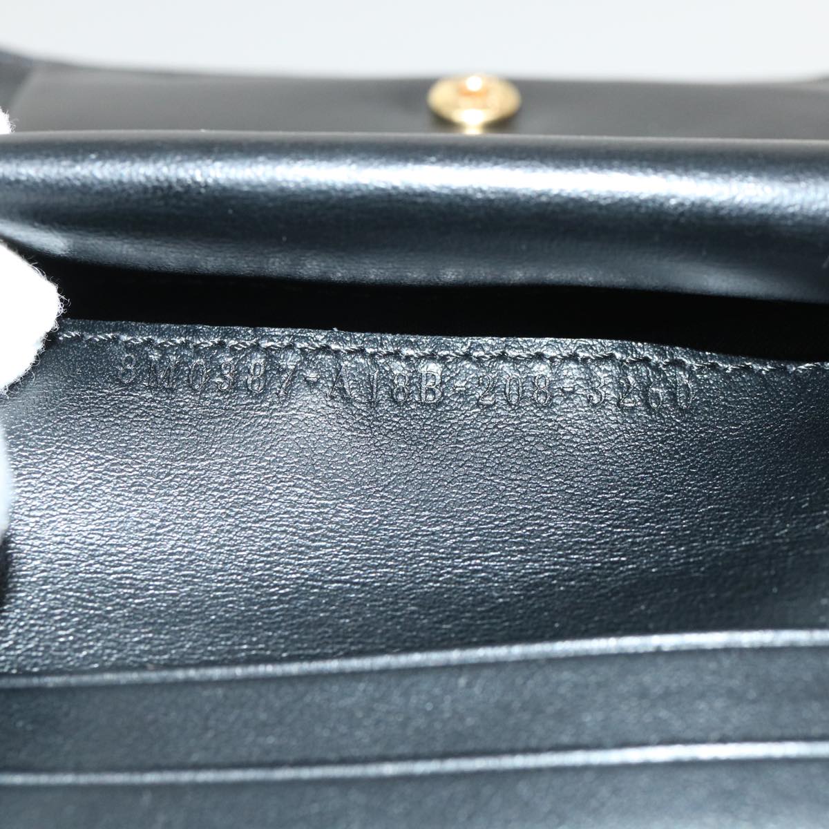 FENDI Wallet Leather Black am3478