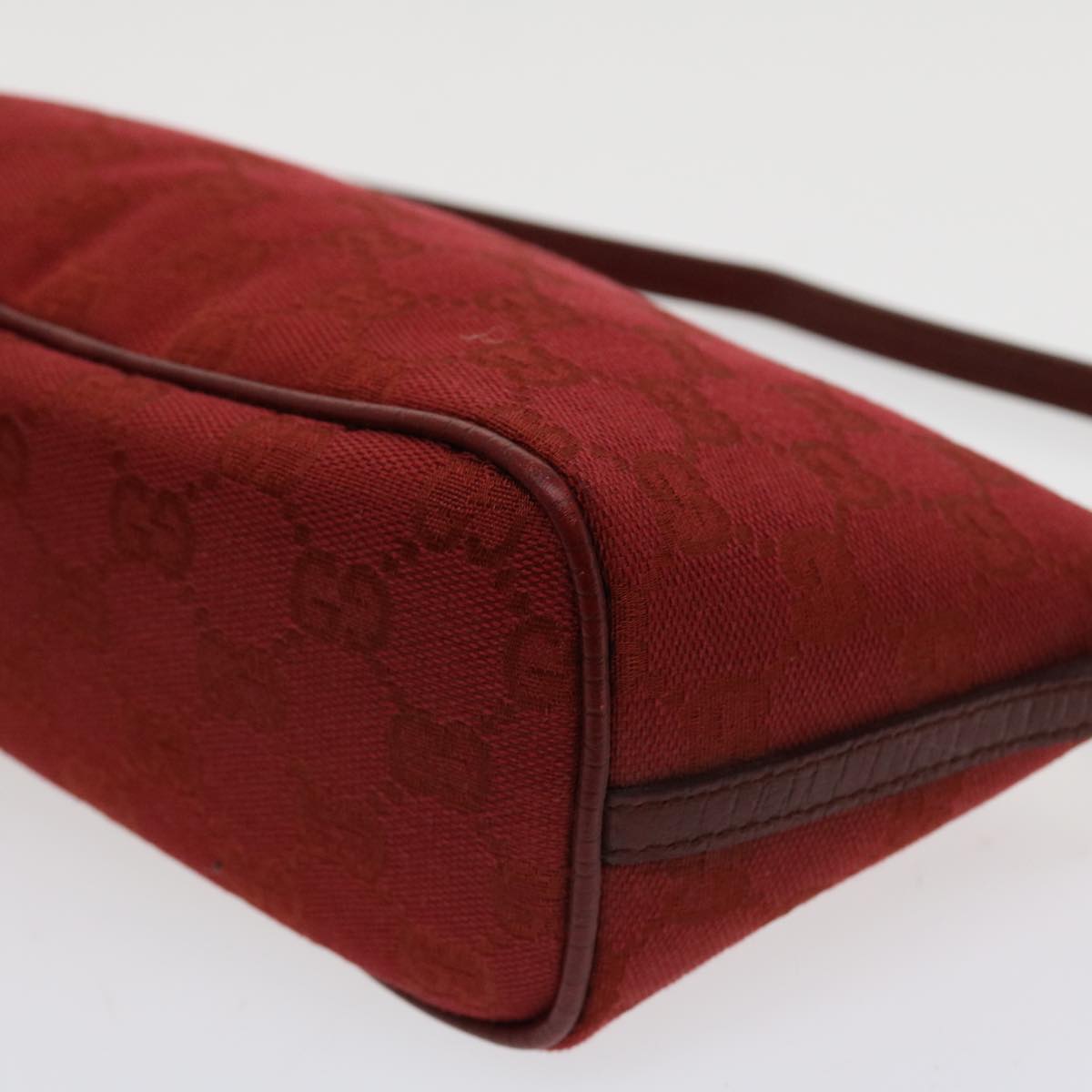 GUCCI GG Canvas Accessory Pouch Red 07198 am3657
