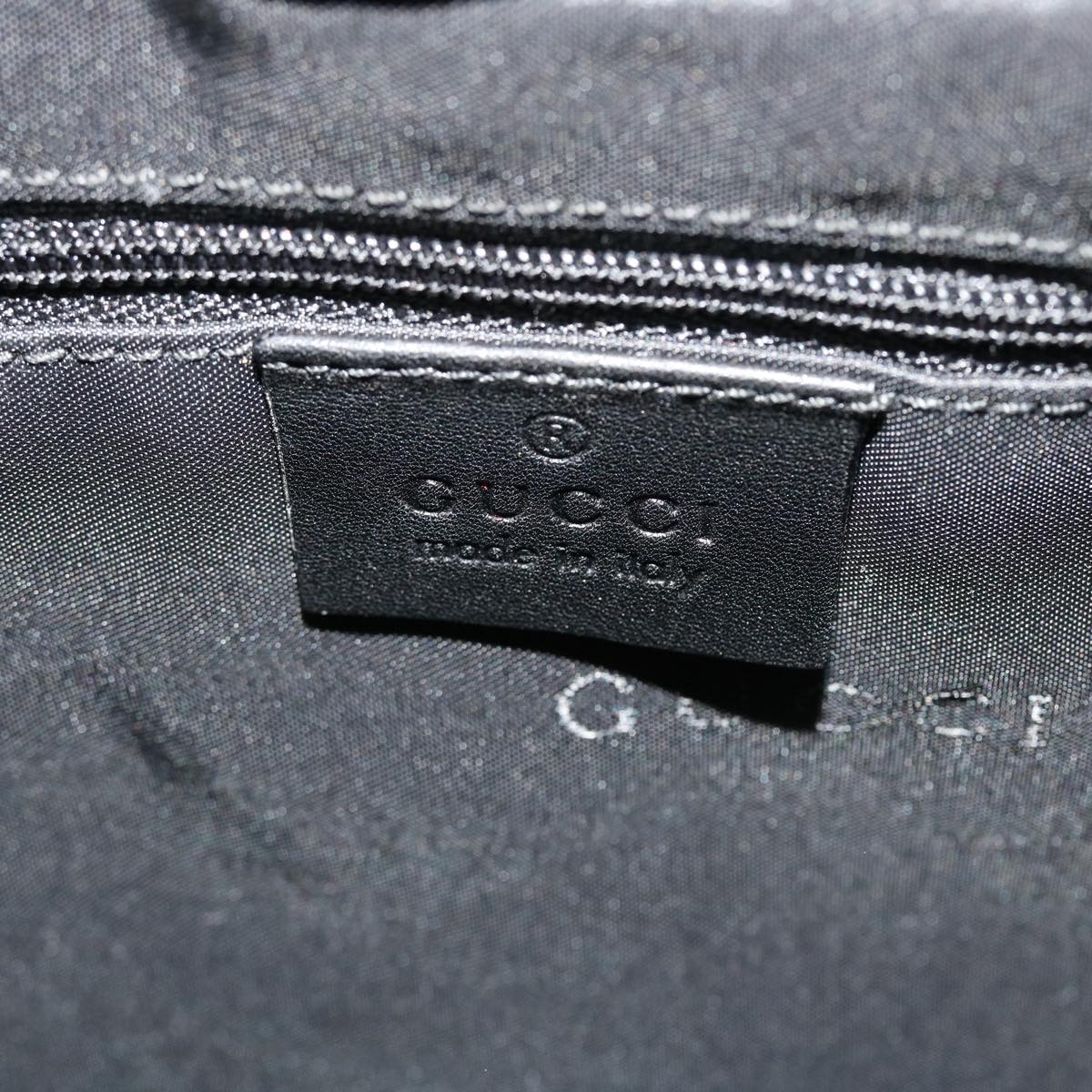 GUCCI GG Canvas Shoulder Bag Black 4142 am3951