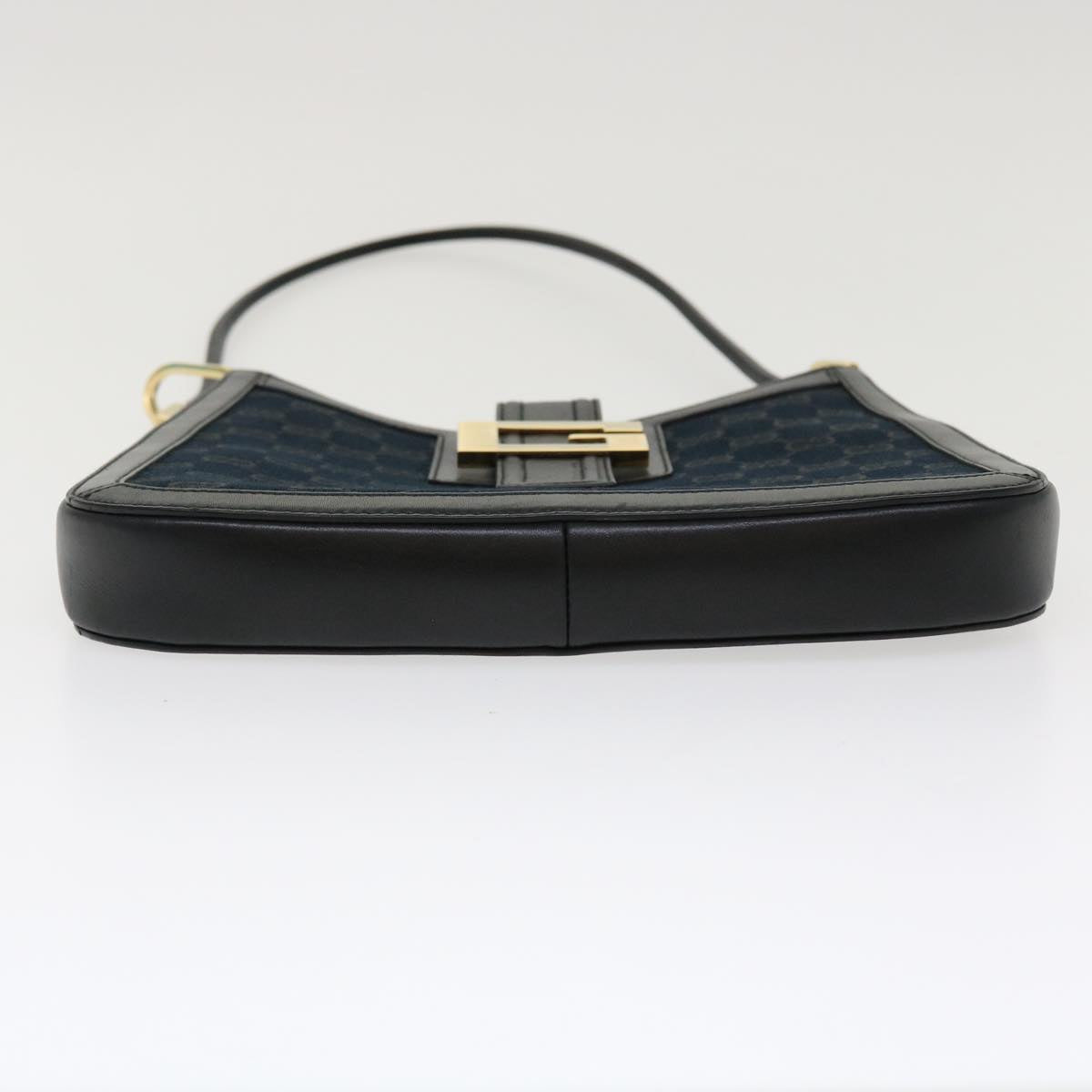 GUCCI GG Canvas Shoulder Bag Black 4142 am3951