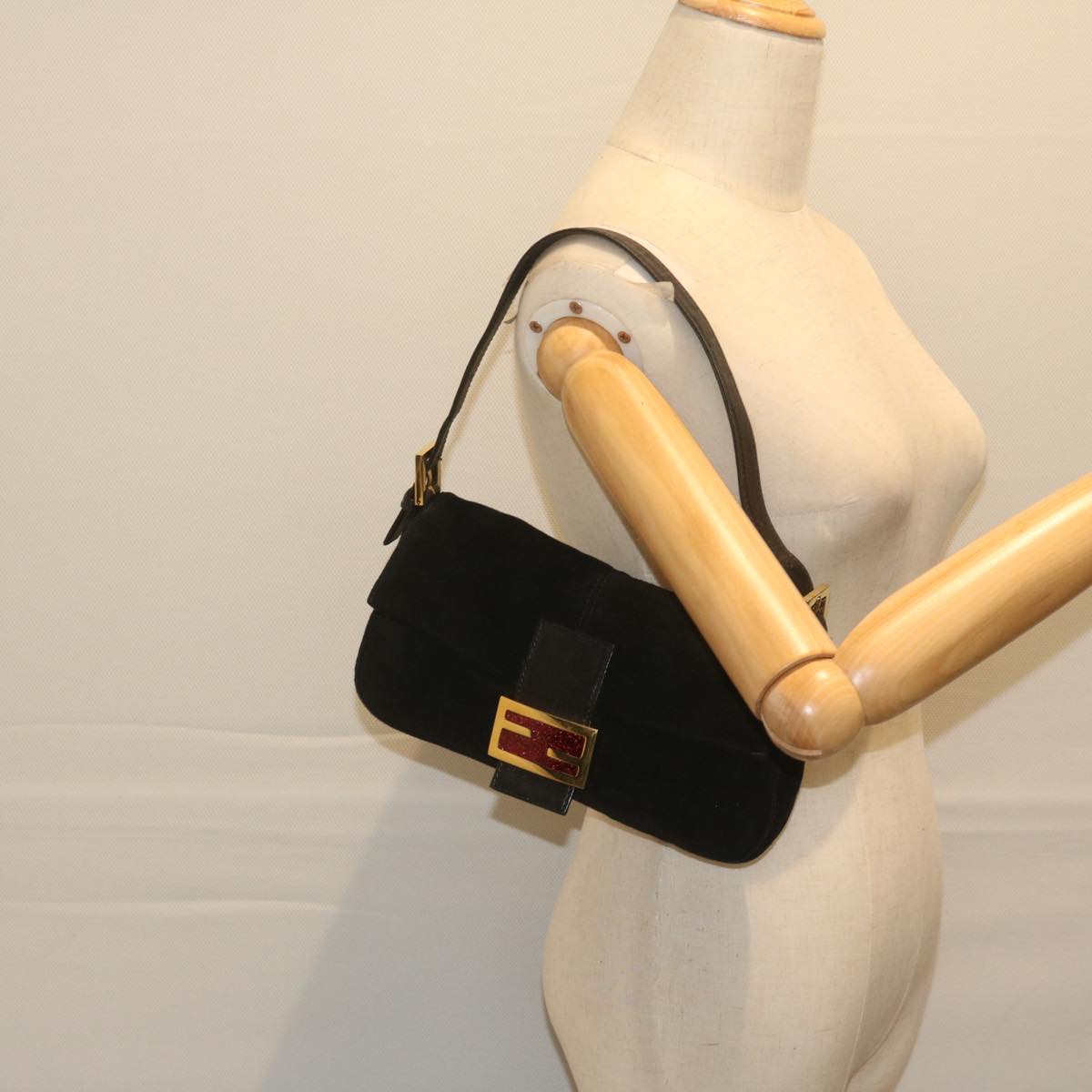 FENDI Mamma Baguette Shoulder Bag Suede Black 2813 26424 009 am5239