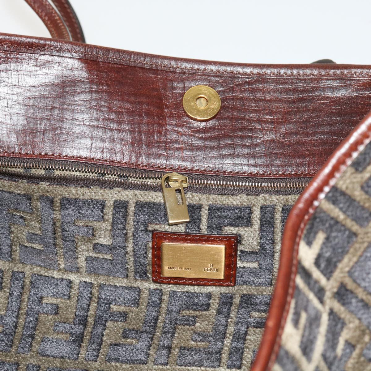 FENDI Zucca Canvas Tote Bag Black Brown am5618