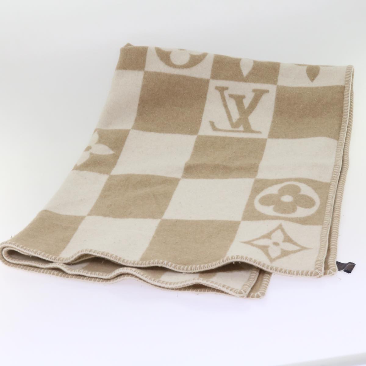 LOUIS VUITTON Pred LV Checkmate Blanket Wool Beige M77861 LV am5723