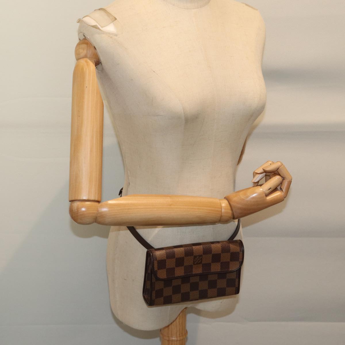 LOUIS VUITTON Damier Ebene Pochette Florentine Waist Bag N51856 LV am6004