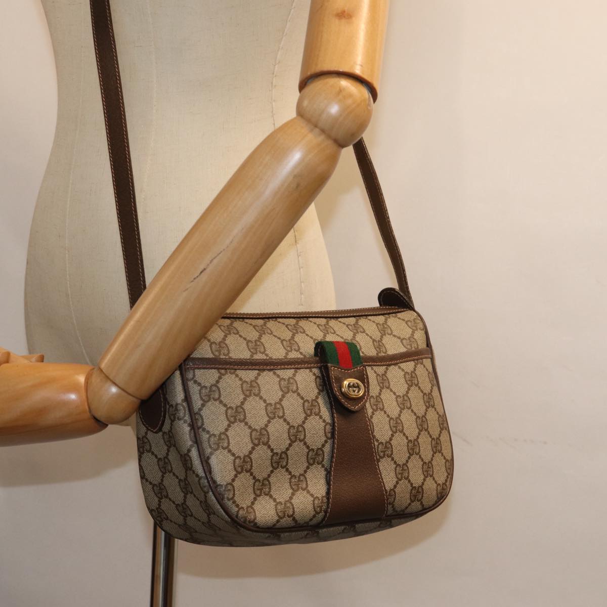 GUCCI GG Supreme Web Sherry Line Shoulder Bag Beige Red 89 02 032 am6223
