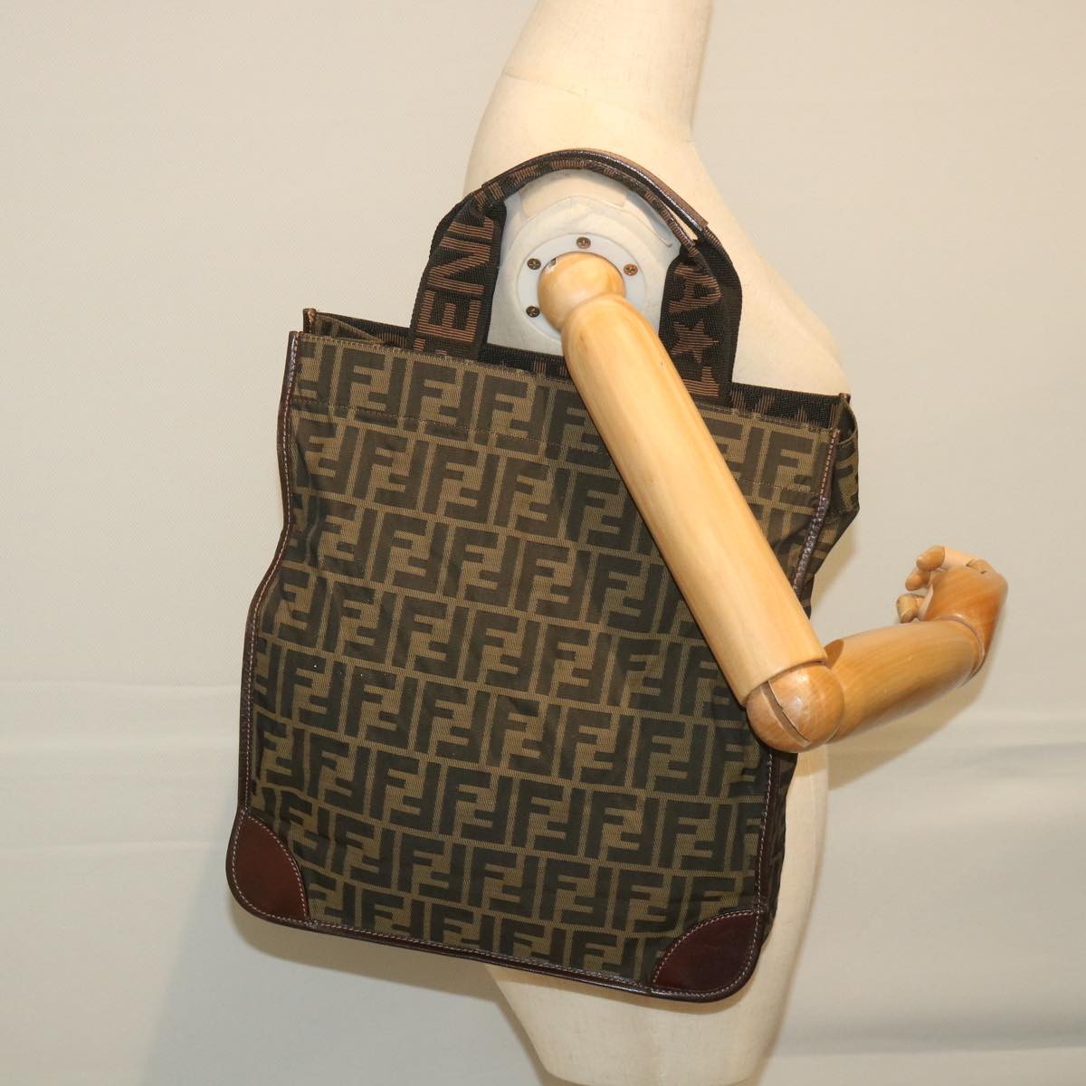 FENDI Zucca Canvas Hand Bag Black Brown 2321 26555 098 ar10692
