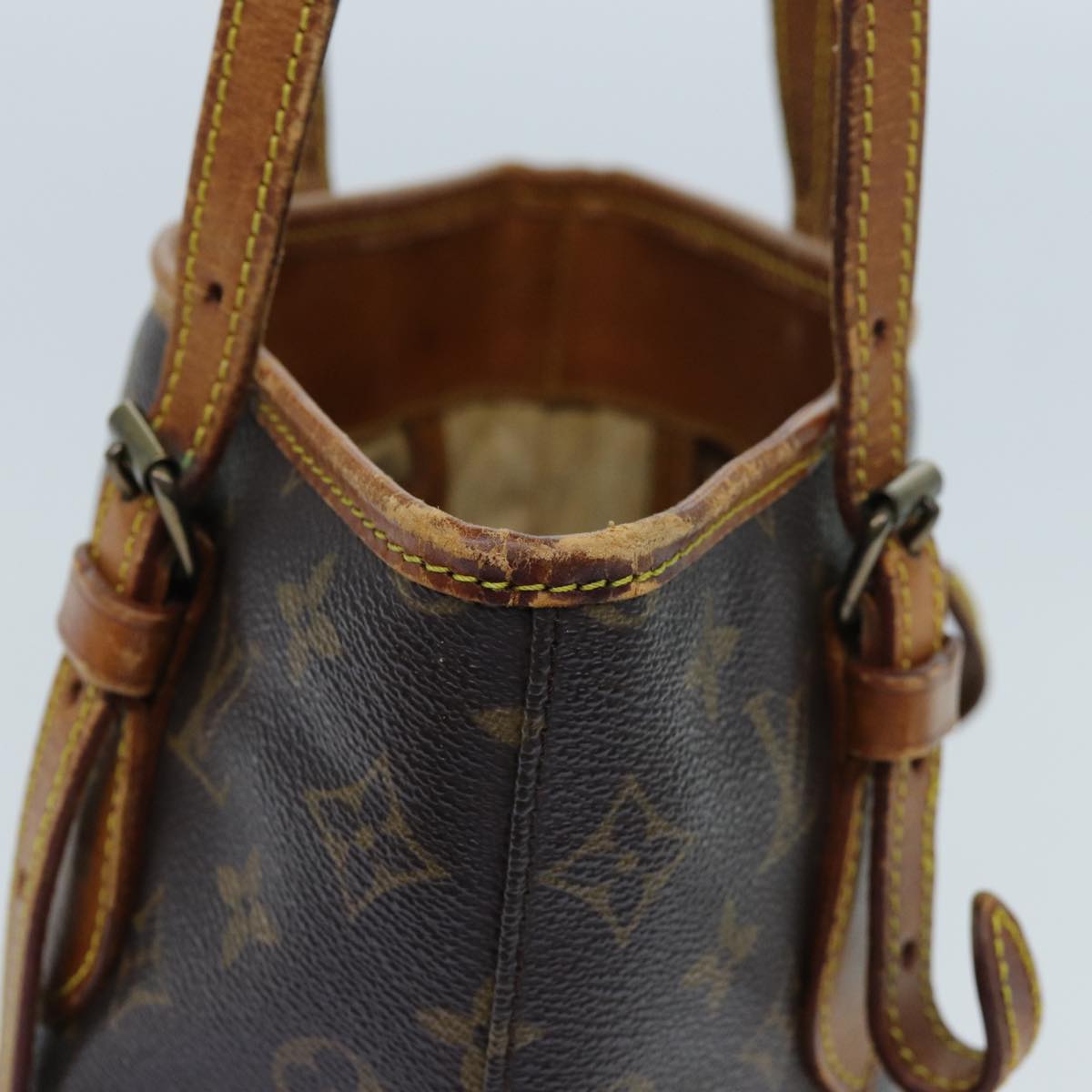 LOUIS VUITTON Monogram Bucket PM Shoulder Bag Vintage M42238 LV ar11675