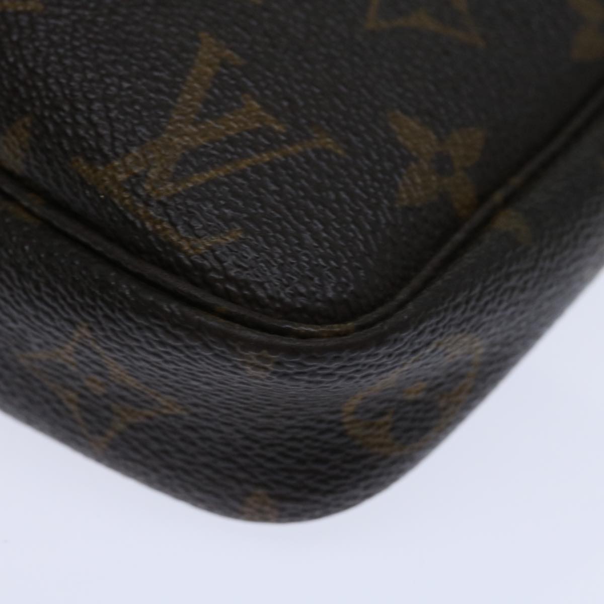 LOUIS VUITTON Monogram Pochette Accessoires Pouch M51980 LV ar11711