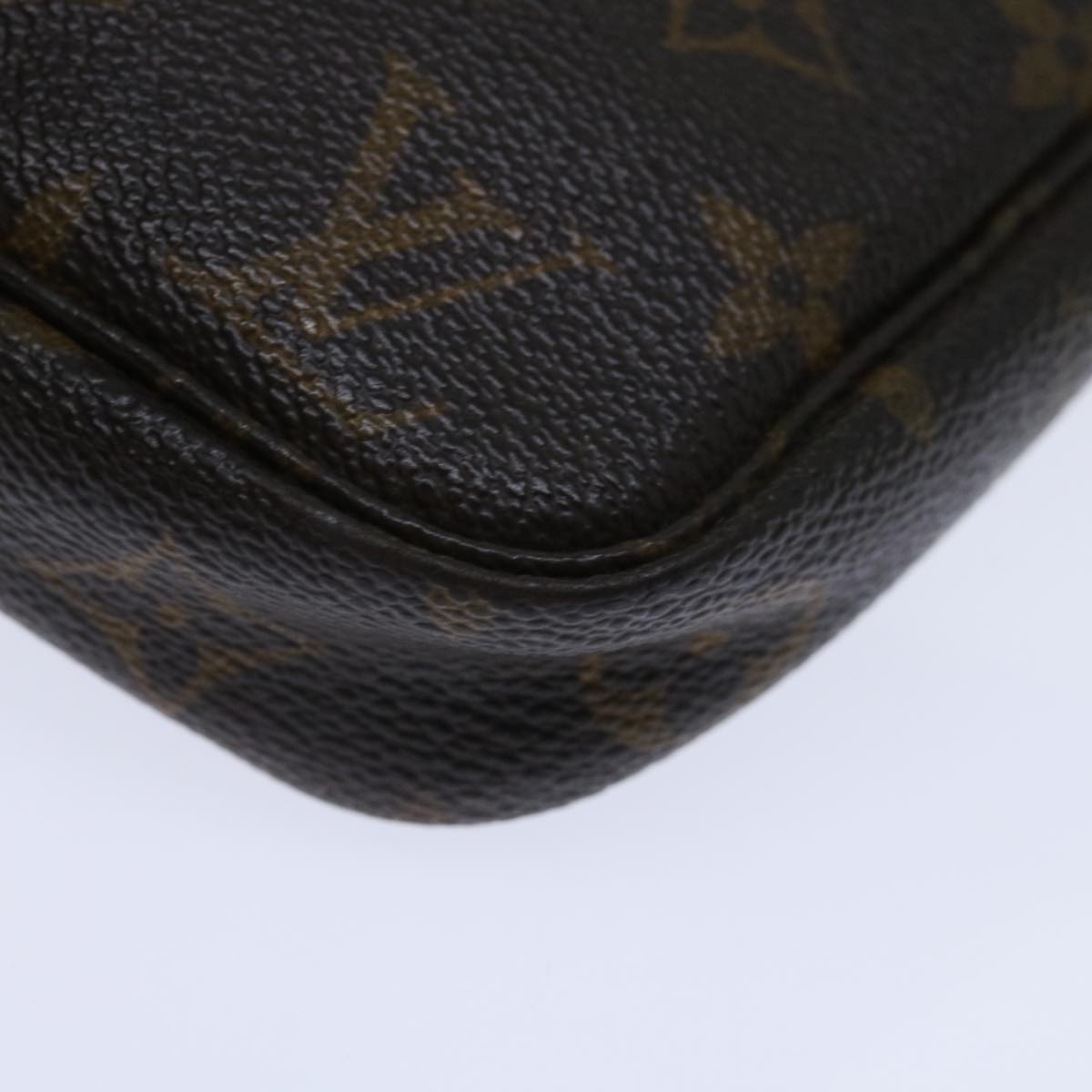 LOUIS VUITTON Monogram Pochette Accessoires Pouch M51980 LV ar11711