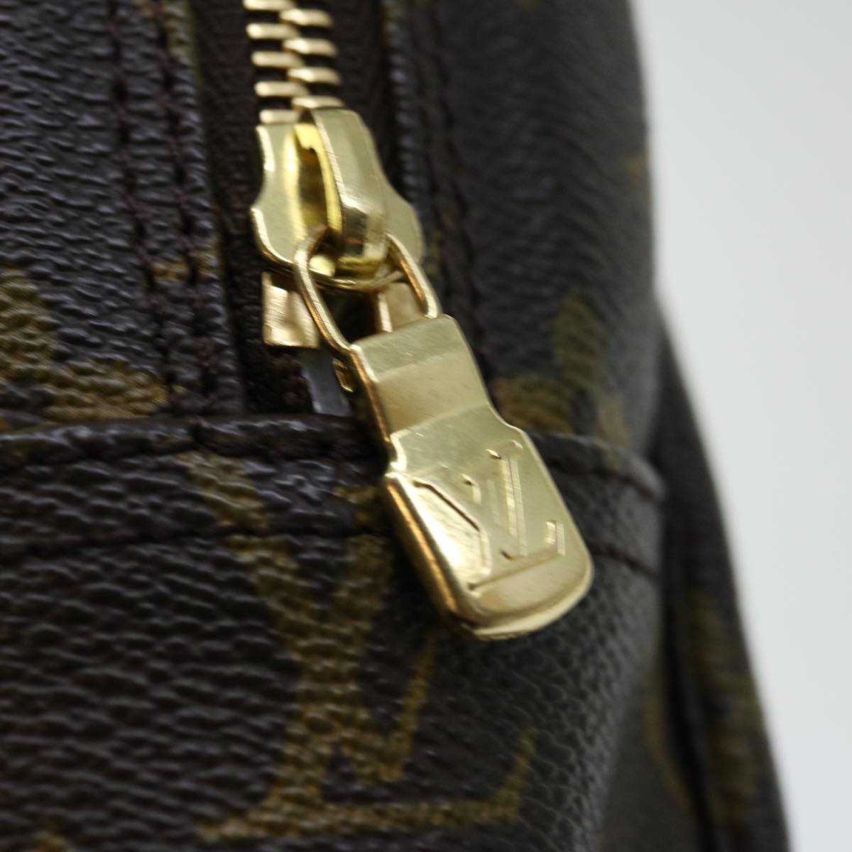 LOUIS VUITTON Monogram Trousse Toilette 28 Clutch Bag M47522 LV ar11722