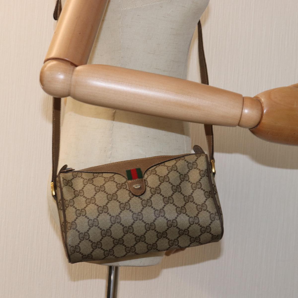 GUCCI GG Supreme Web Sherry Line Shoulder Bag Beige Red 89 02 018 ar11875