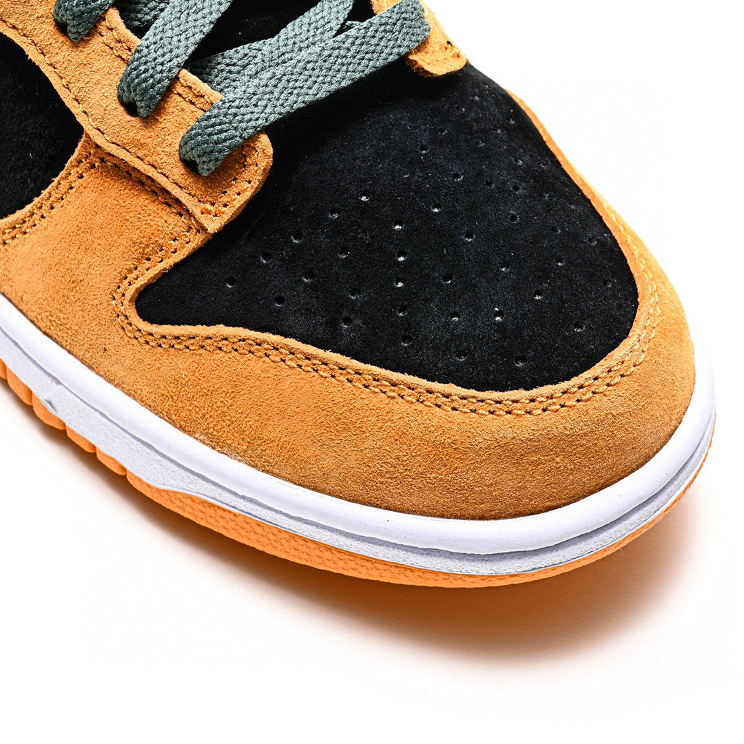 GLM - NKE Dunk Ceramic Black Orange