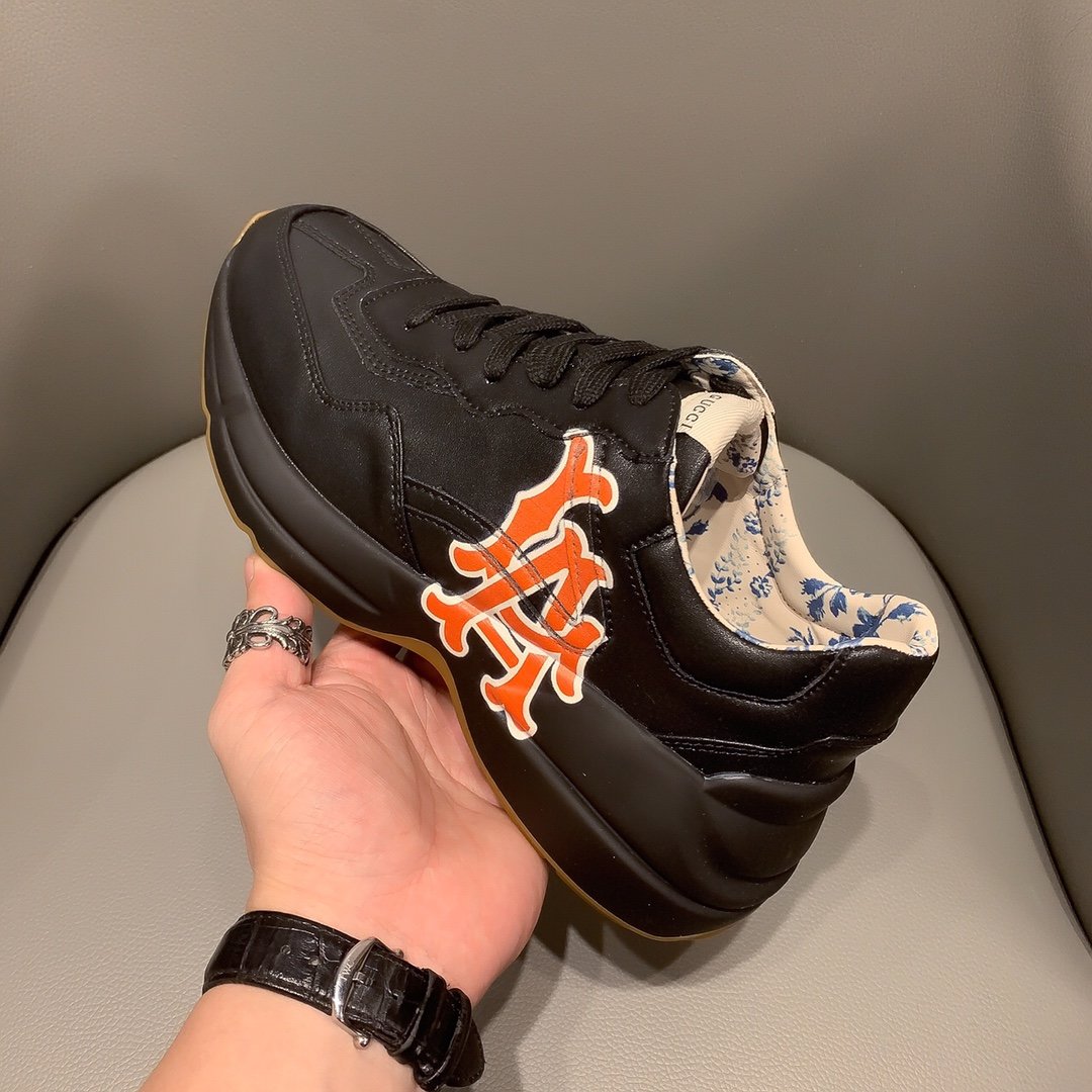 GLM-GCI  RHYTON VINTAGE TRAINER LOGO BLACK SNEAKER 144