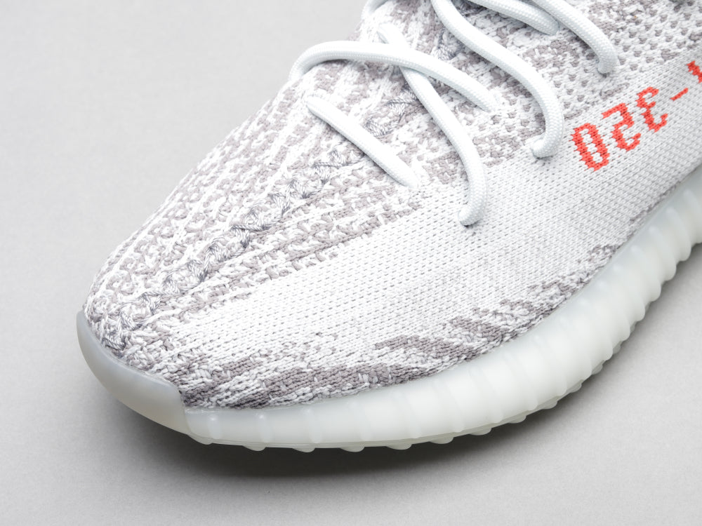 GLM - Yzy 350 Combustible iGLM Sneaker