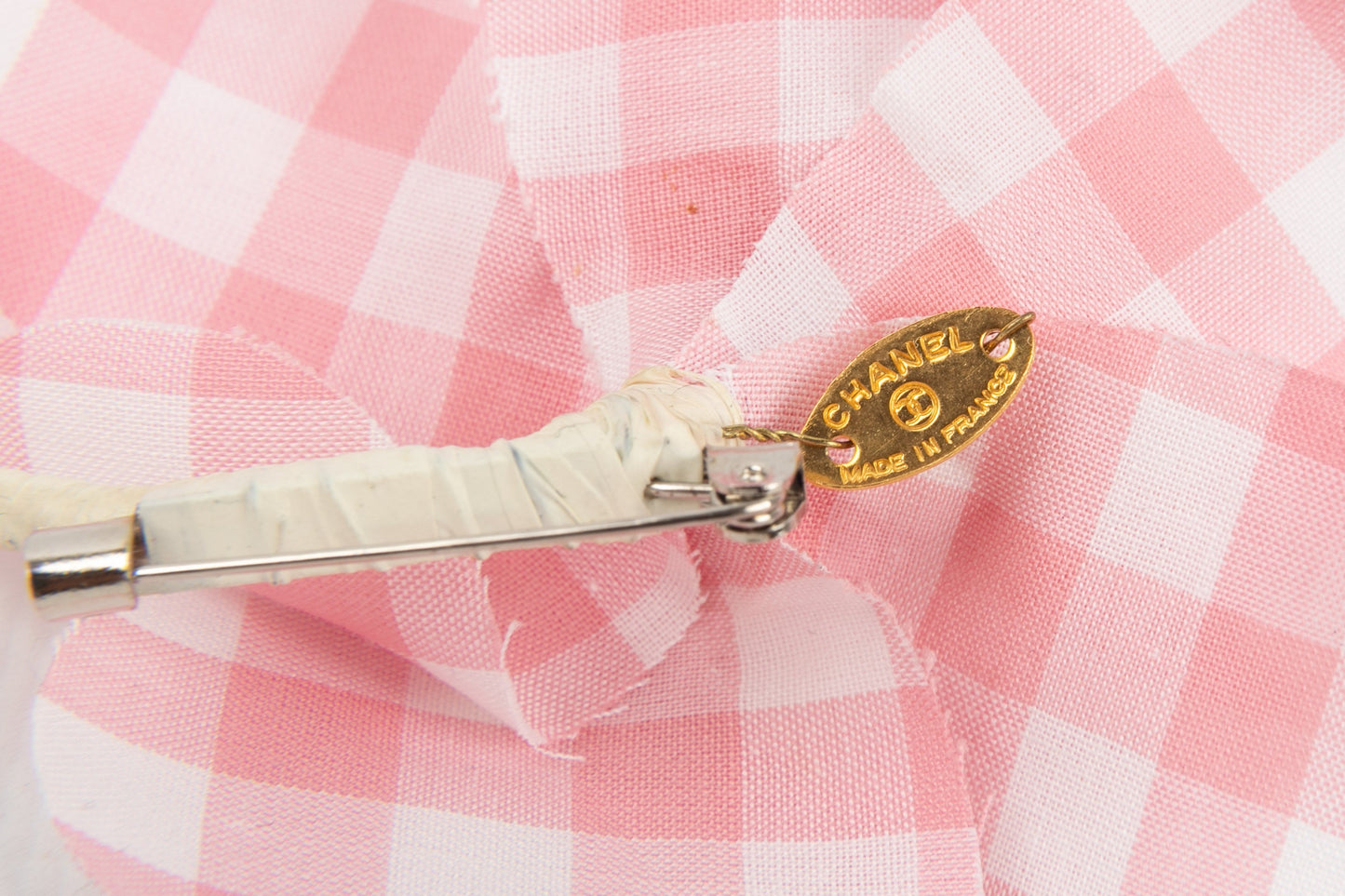 Broche camÃƒÆ’Ã‚Â©lia Chanel 1990's