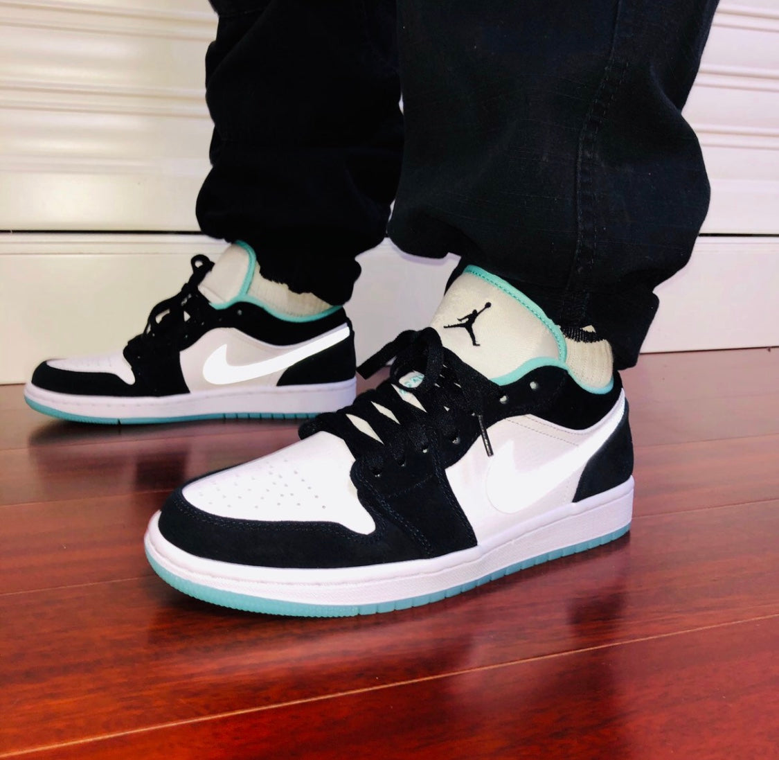 GLM - AJ1 Black and Green toes