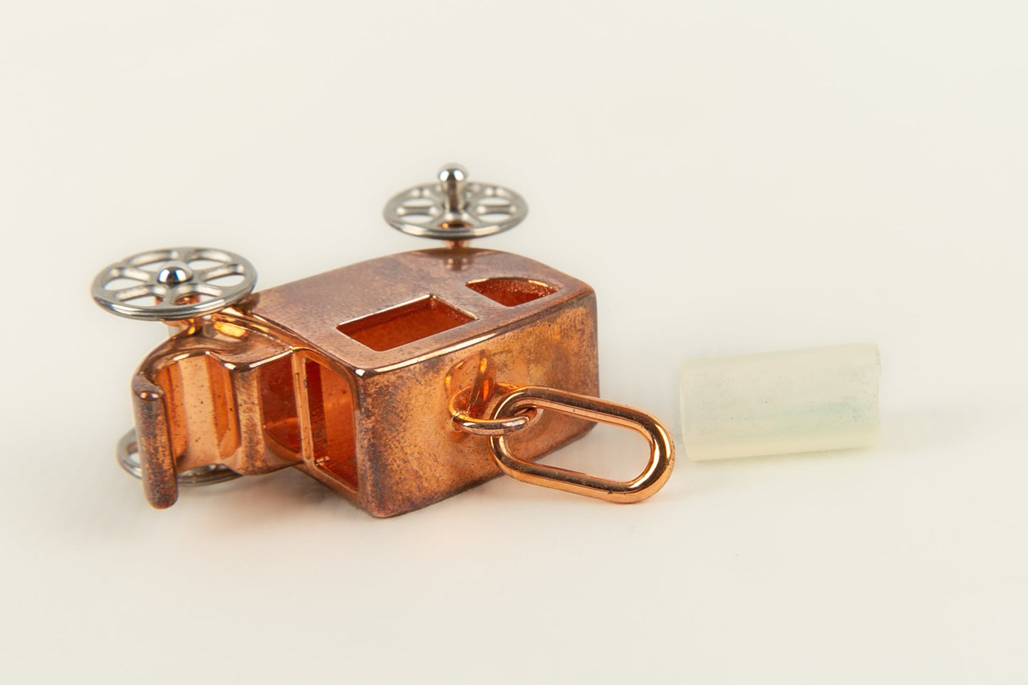 Pendentif charm "CalÃƒÆ’Ã‚Â¨che" HermÃƒÆ’Ã‚Â¨s