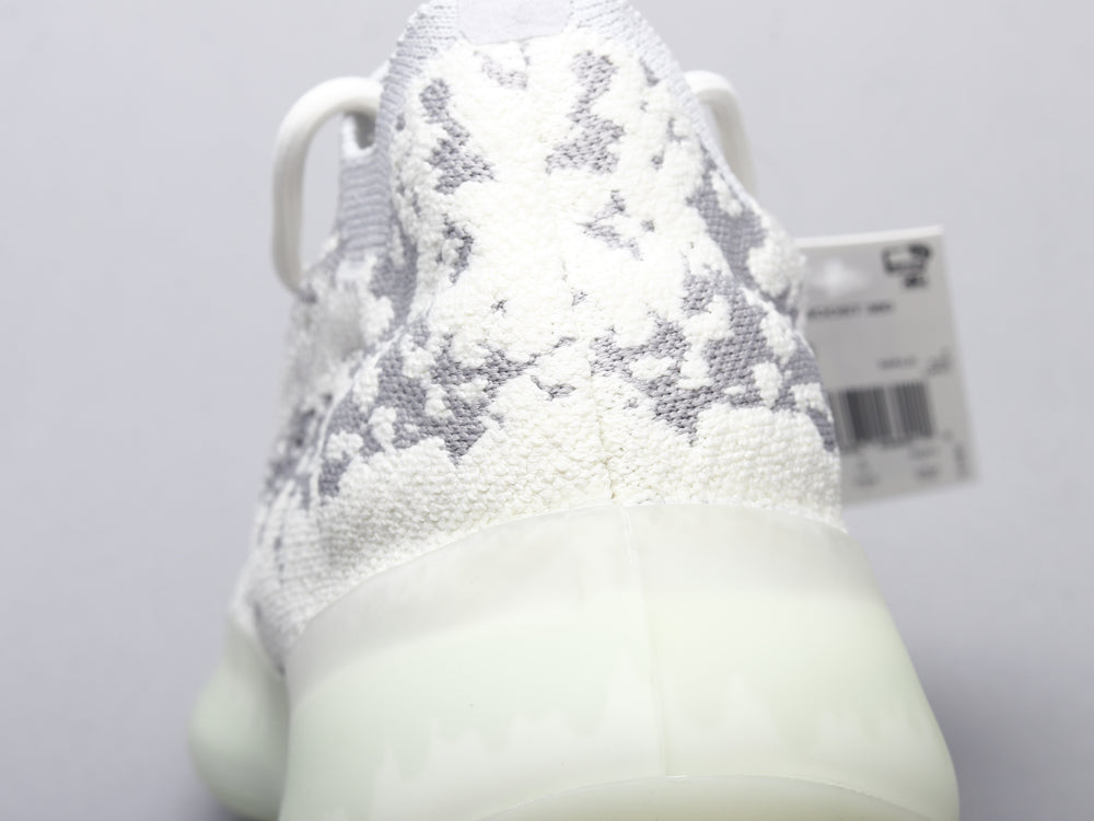 GLM - Yzy 380 Alien Sneaker