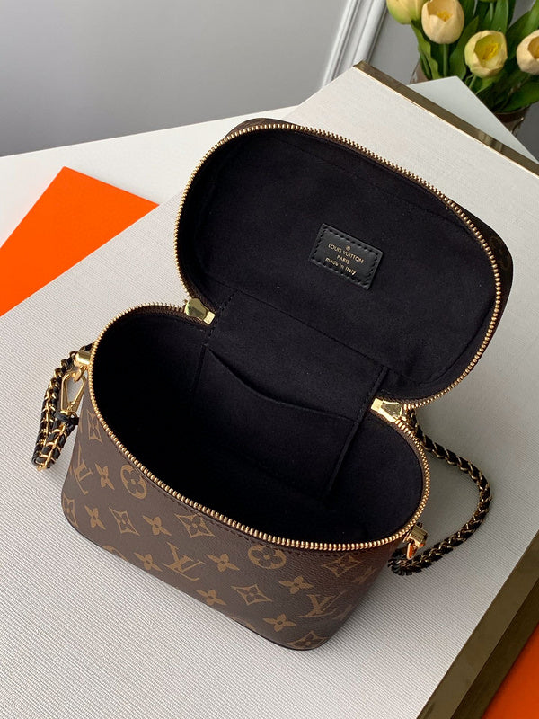 LOV2 Bags - Fashion Bags  2675