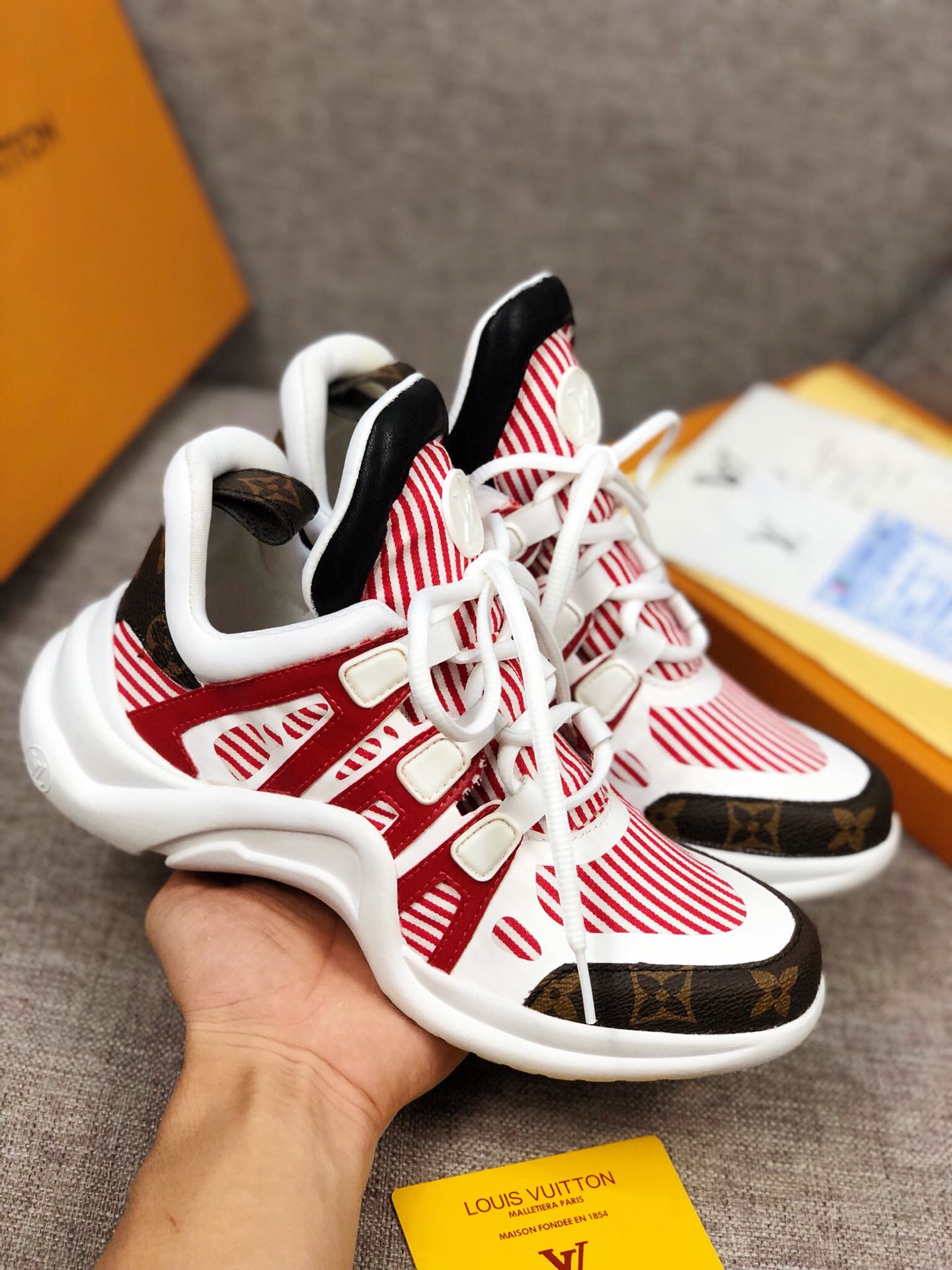 GLM - LUV Archlight White Red Brown Sneaker