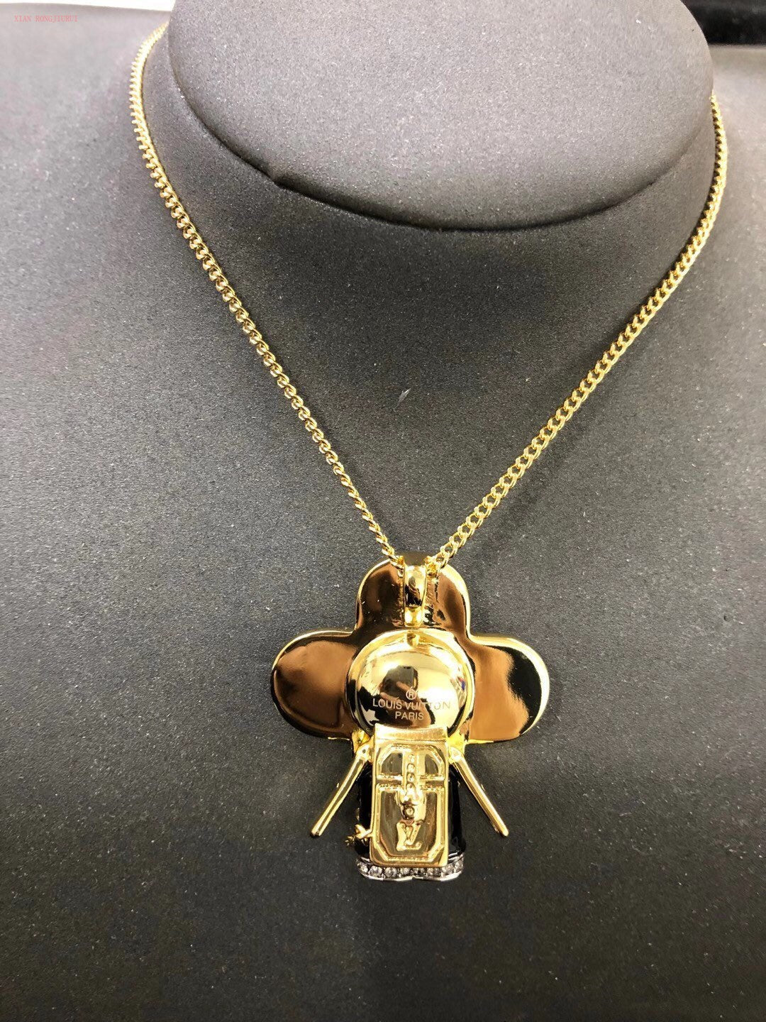 GLM - Top Quality Necklace LUV032