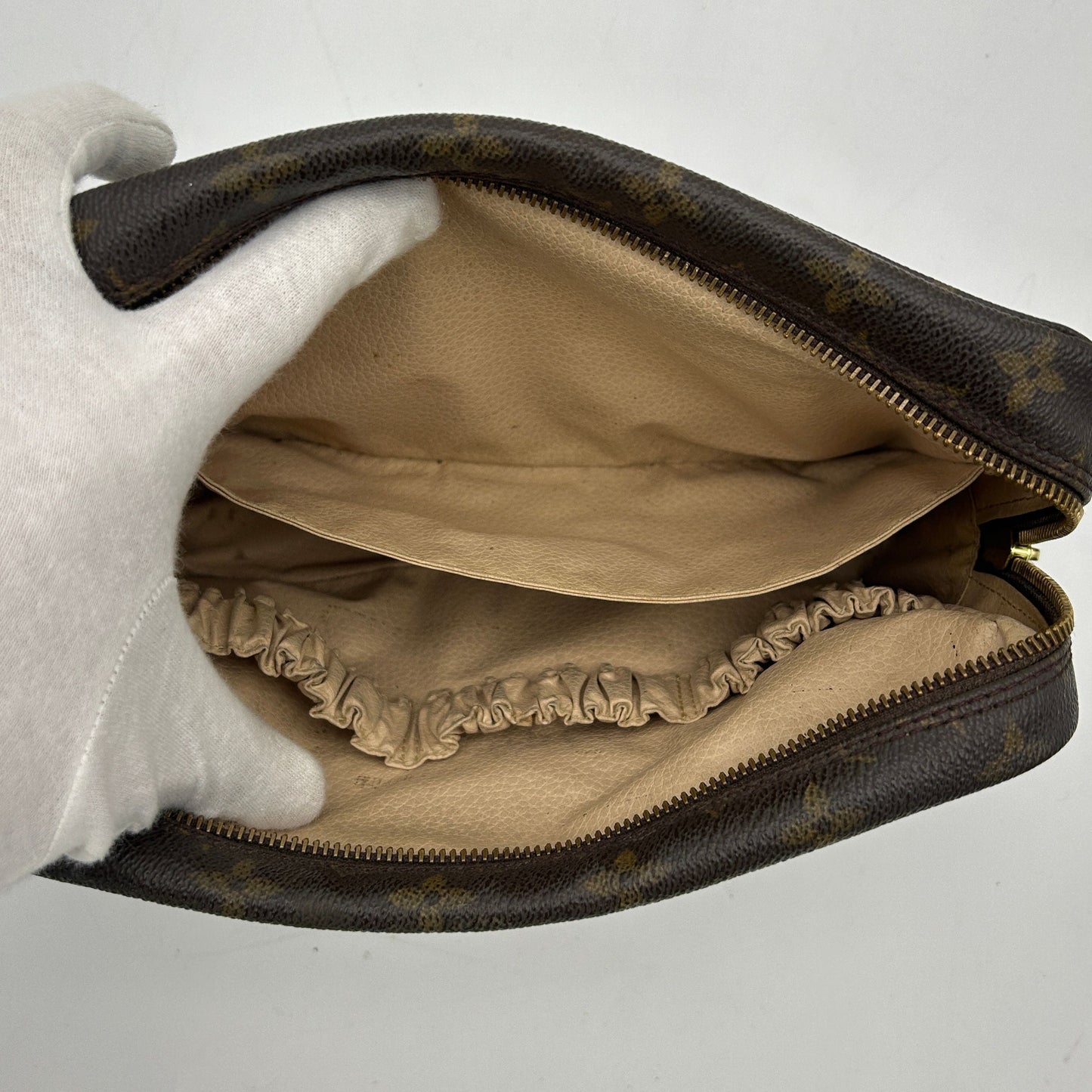 Louis Vuitton Trousse De Toilette Brown Canvas Clutch Bag lv9922sd