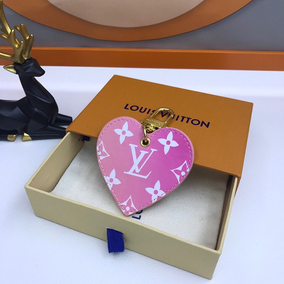 GLM - Top Quality Keychains LUV 010