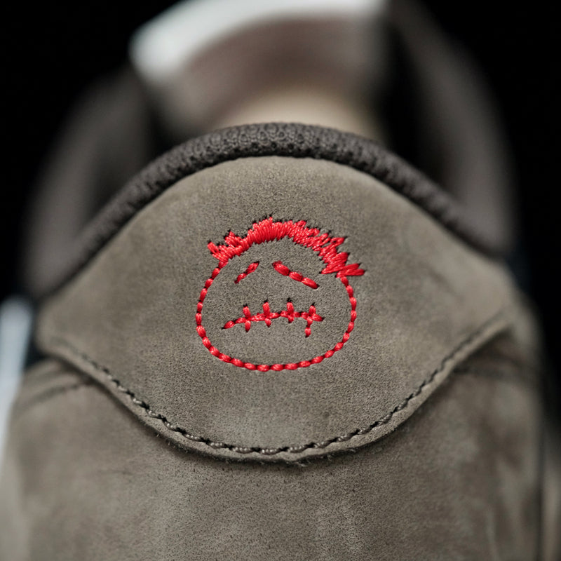 GLM - TS x AJ1 Barb Low Top