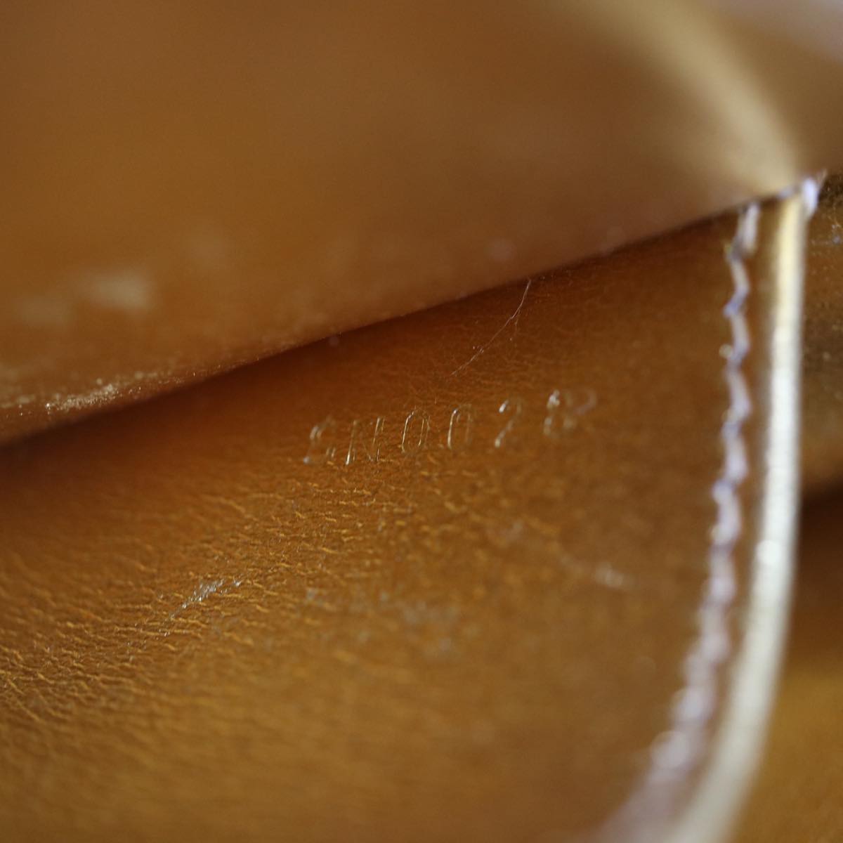 Louis Vuitton Cosmetic Pouch  Patent Leather Clutch Bag ()