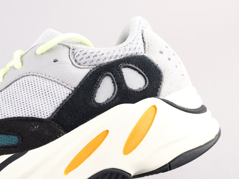 GLM - Yzy 700 Wave Sneaker
