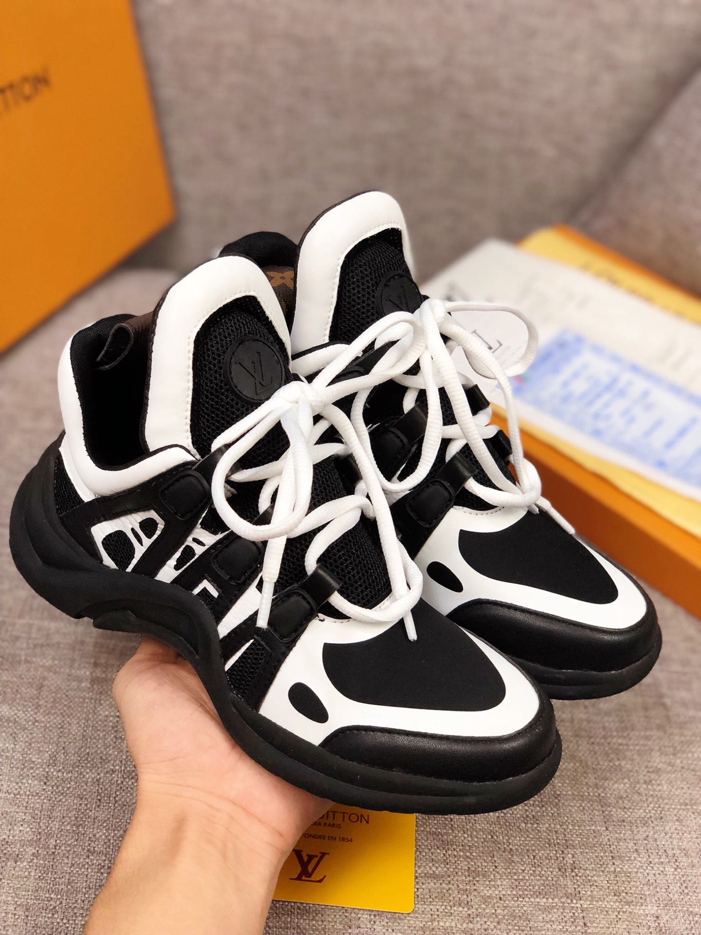 GLM - LUV Archlight Black White Sneaker