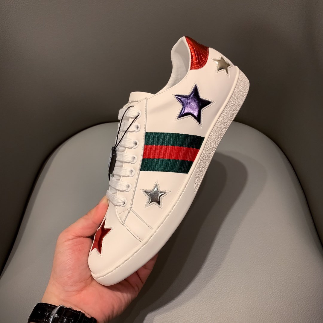 GLM-GCI  ACE LEATHER SNEAKER WITH  STAR 109