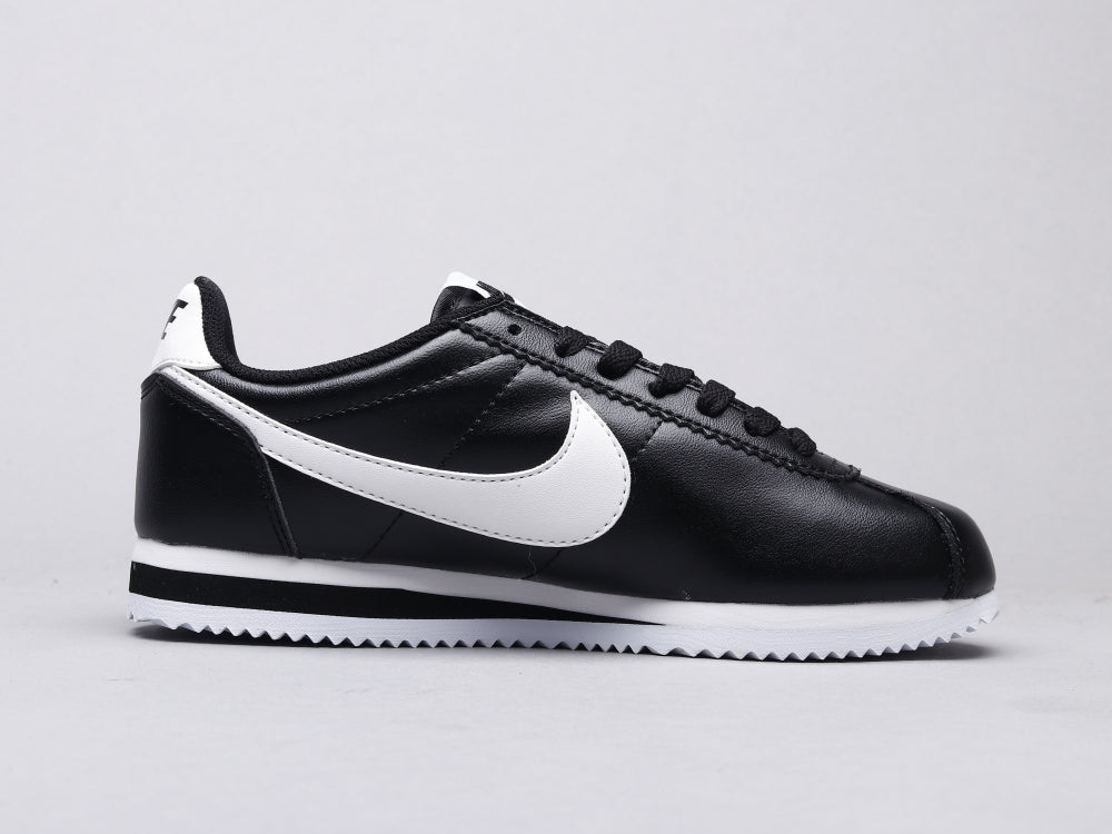 GLM - NKE A generation of black and white leather