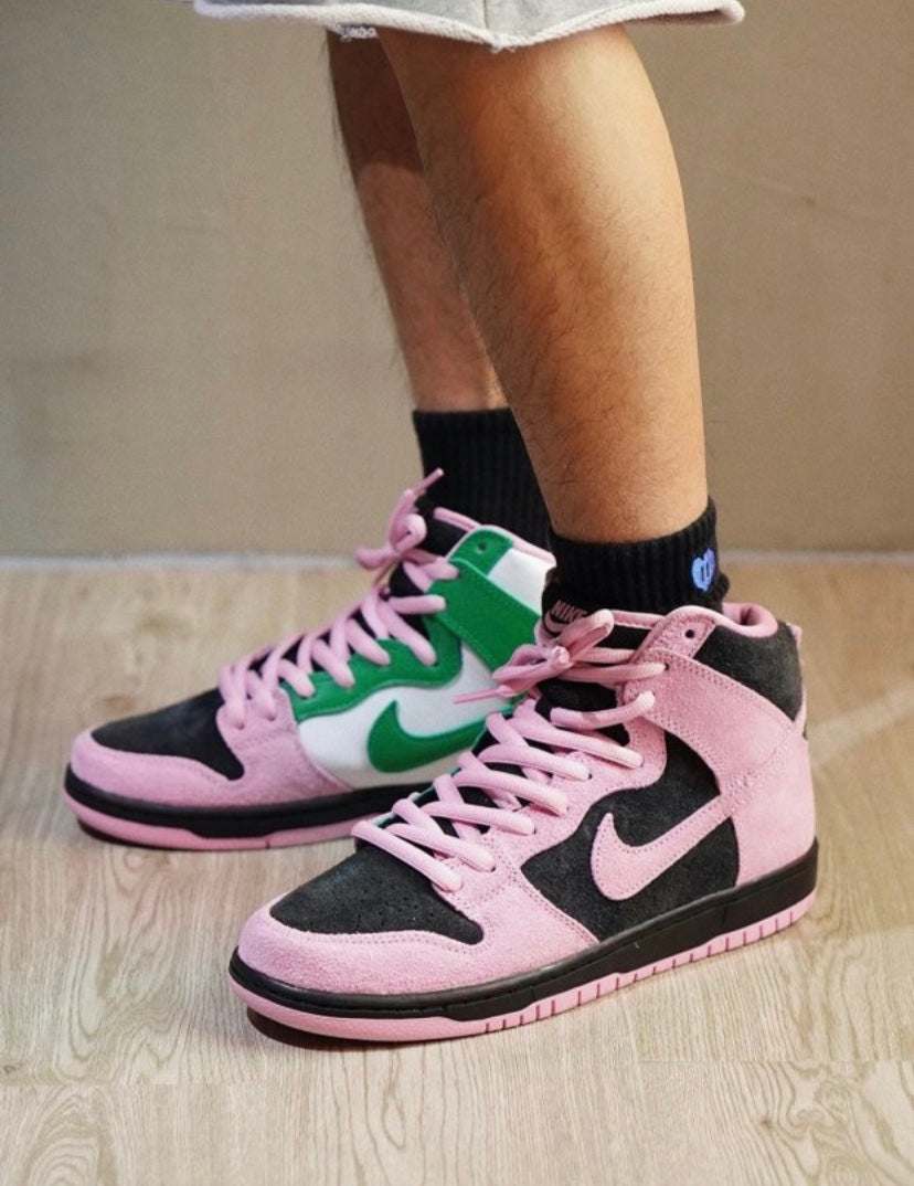 GLM - Inverted Celtic Black Pink Green