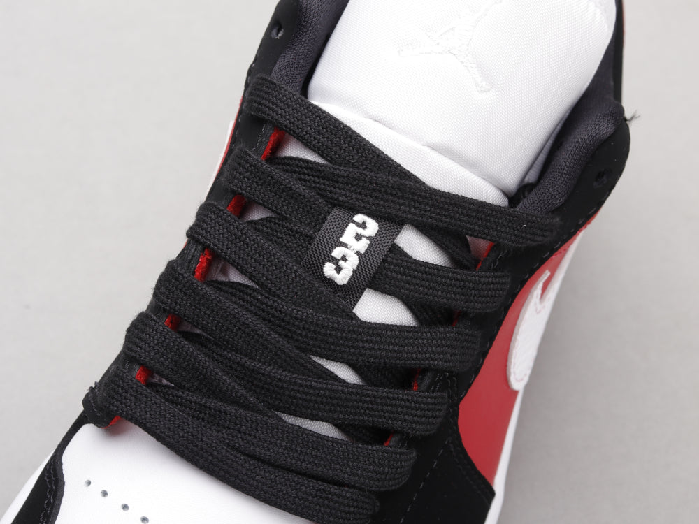 GLM - AJ1 Chicago black and white red