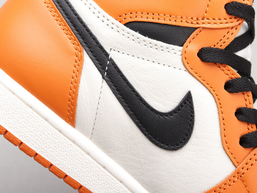 GLM - AJ1 white buckle